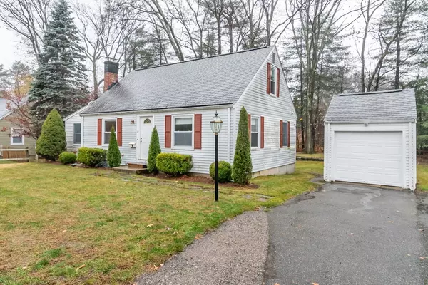 22 Oak St, Natick, MA 01760