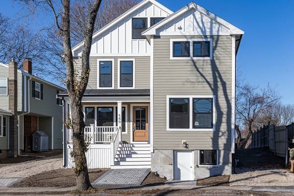 160 Green St, Marblehead, MA 01945