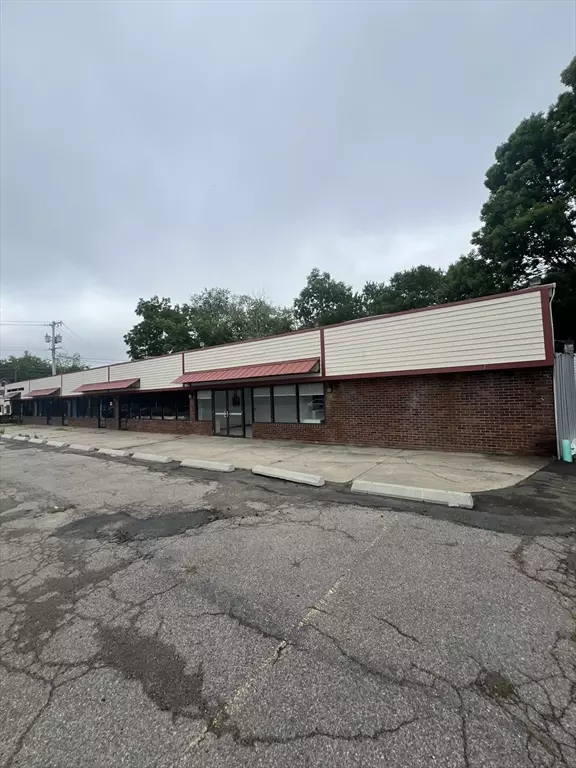 Brockton, MA 02301,826 Crecent St