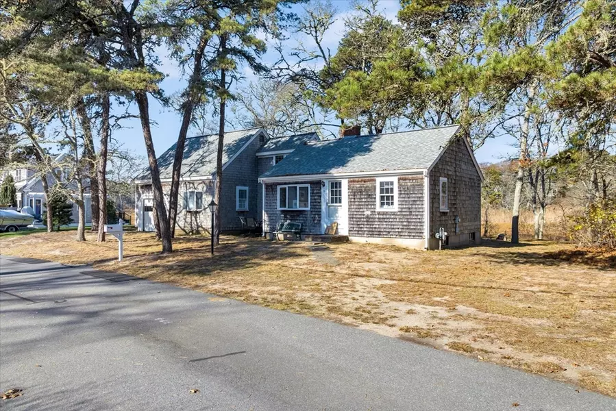 58 Diane Dr, Chatham, MA 02633