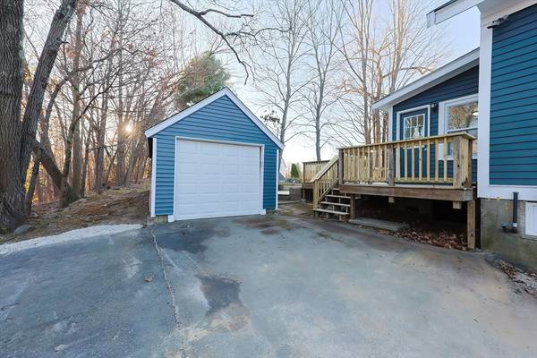 Millis, MA 02054,29 Plain St