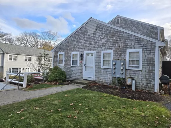 Barnstable, MA 02601,110 W Main St #12