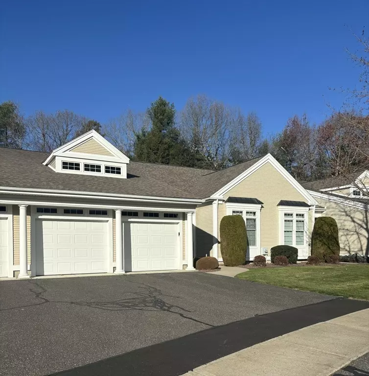 Wilbraham, MA 01095,105 High Pine Cir #105