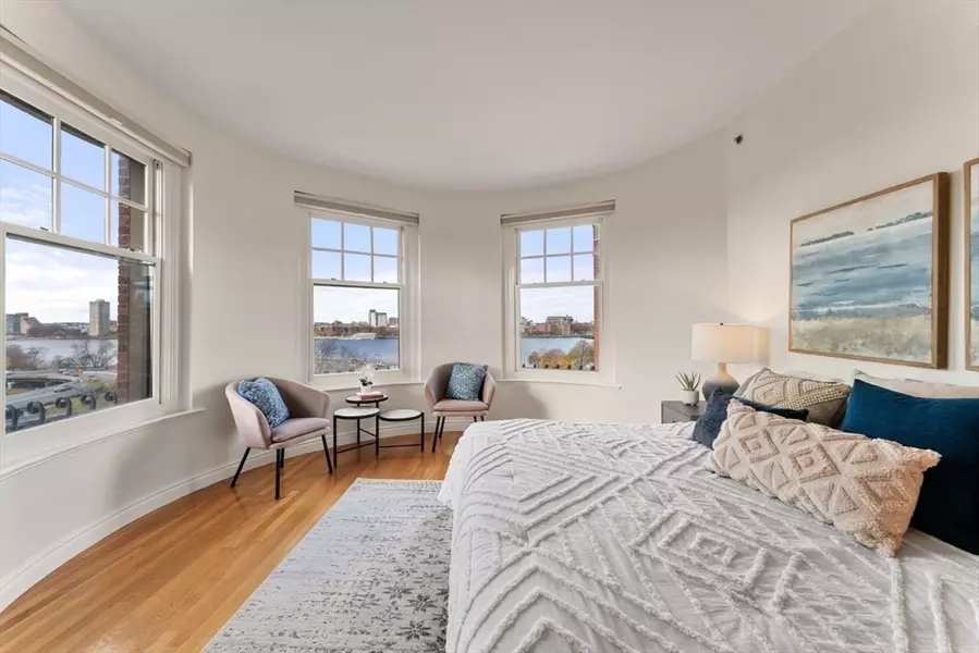 4 Charlesgate East #605, Boston, MA 02215