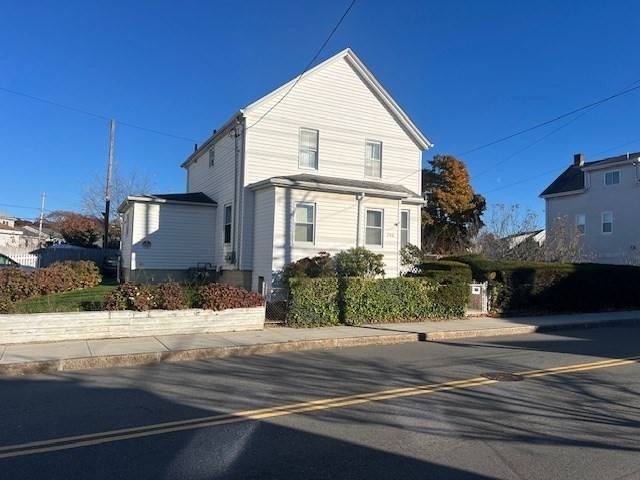 740 Stafford, Fall River, MA 02721