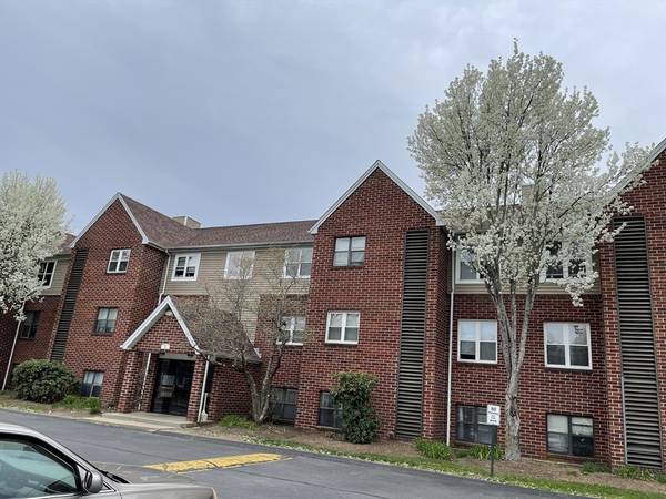 10 Longworth Ave #11, Brockton, MA 02301