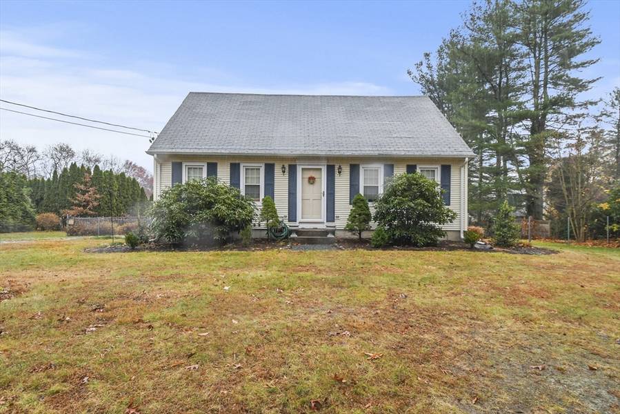 176 Lincoln St, Seekonk, MA 02771