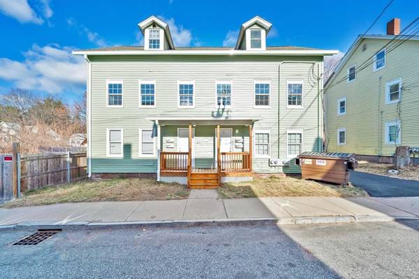 14-16 Vigeant St, Ware, MA 01082