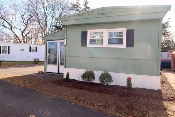 Ludlow, MA 01056,350 West Street #15