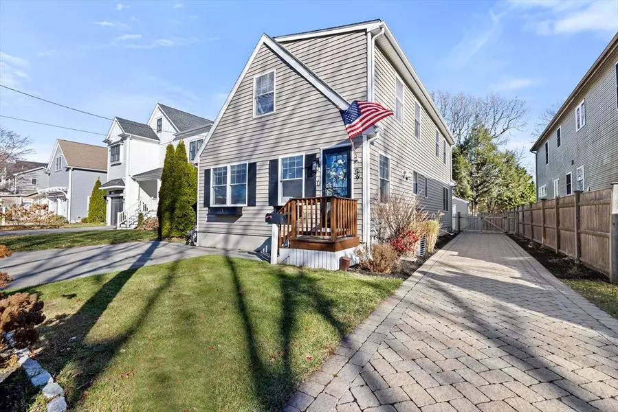 59 Wompatuck Rd, Hingham, MA 02043