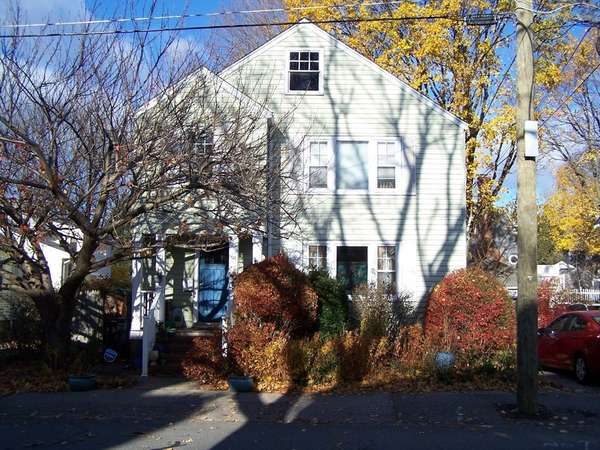 74 Davis Rd #74, Belmont, MA 02478