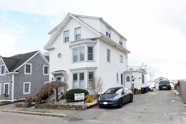 Swampscott, MA 01907,7 Puritan Road #1