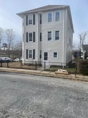 Worcester, MA 01605,9 Moen Street, #1