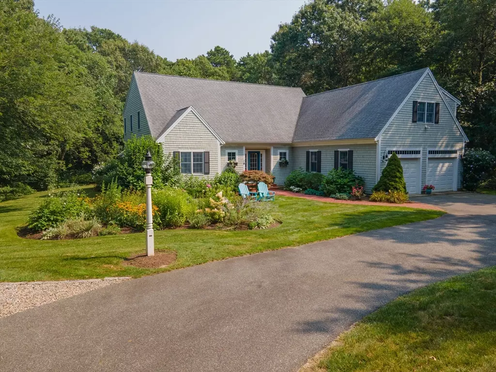 Falmouth, MA 02556,18 Willow Nest Ln