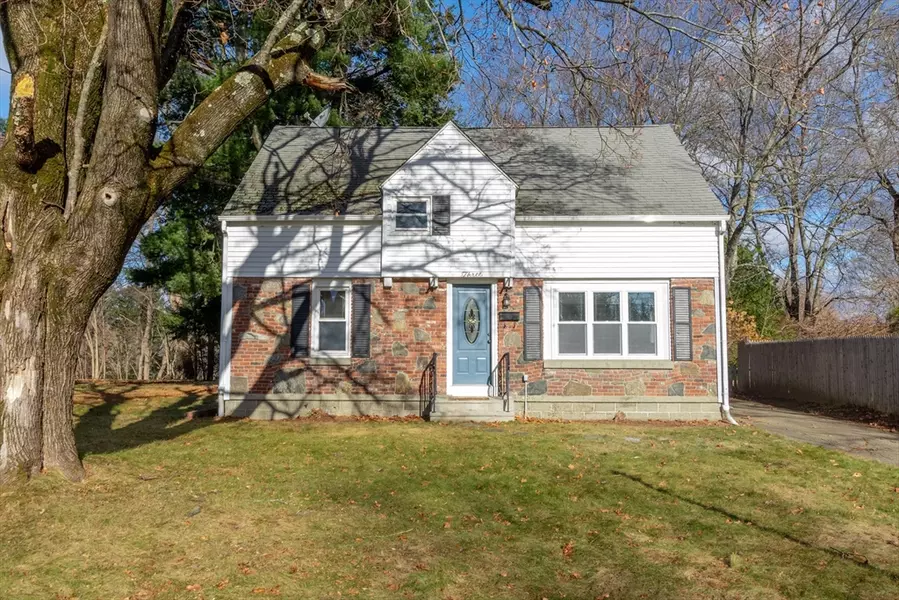 3 Hamilton, Oxford, MA 01540