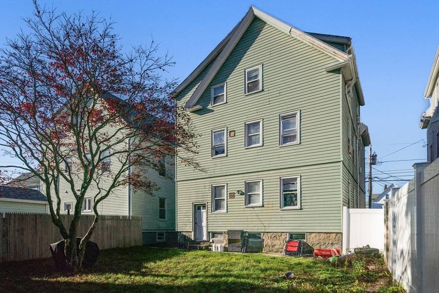 168 Bonney St, New Bedford, MA 02740