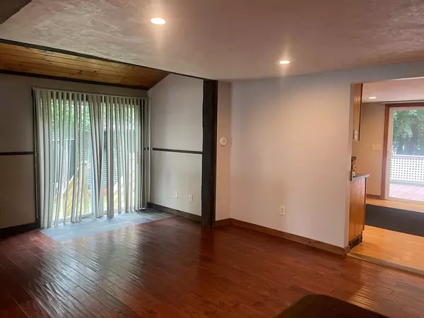 Lunenburg, MA 01462,19 Wilderwood Ave