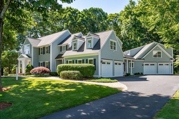 5 Loeffler Ln, Medfield, MA 02052