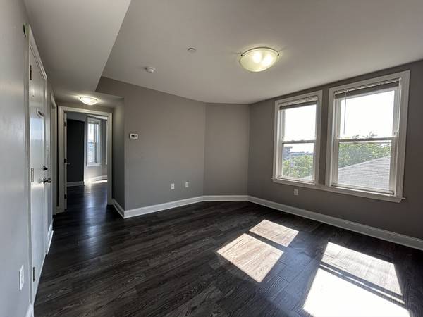 34 Crescent St #3, Somerville, MA 02145