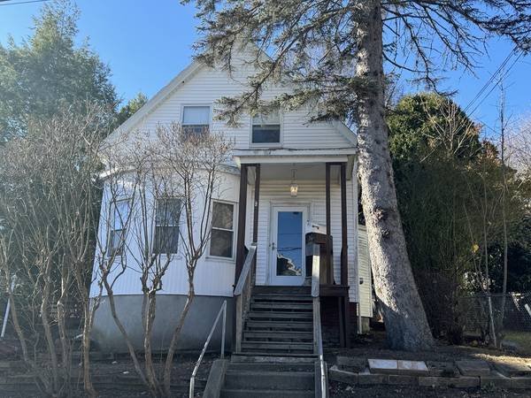 5 Beckman St, Worcester, MA 01607