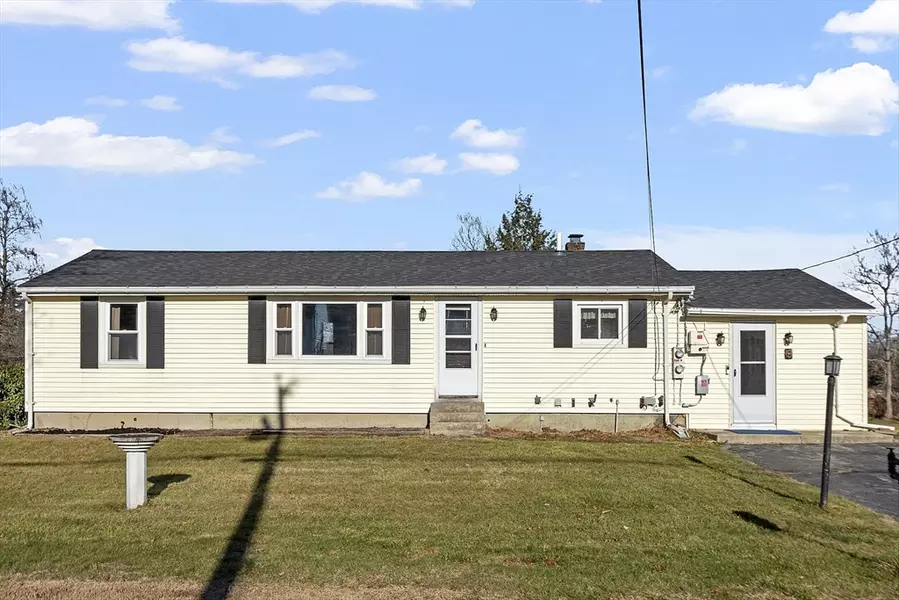 9 Chace Ave, Pepperell, MA 01463