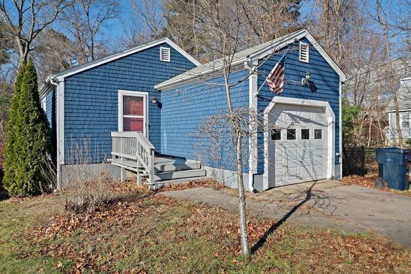 24 Woodland Rd, Norton, MA 02766