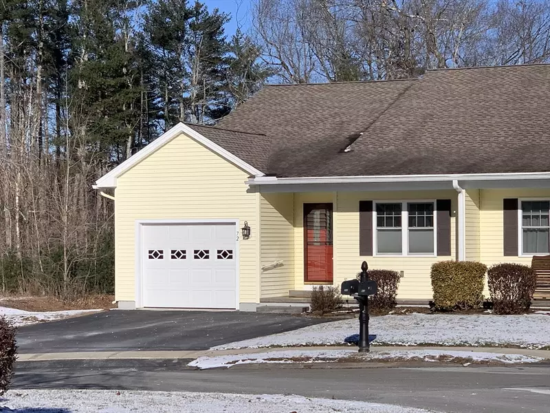 72 Silver Crest Ln #26, Greenfield, MA 01301