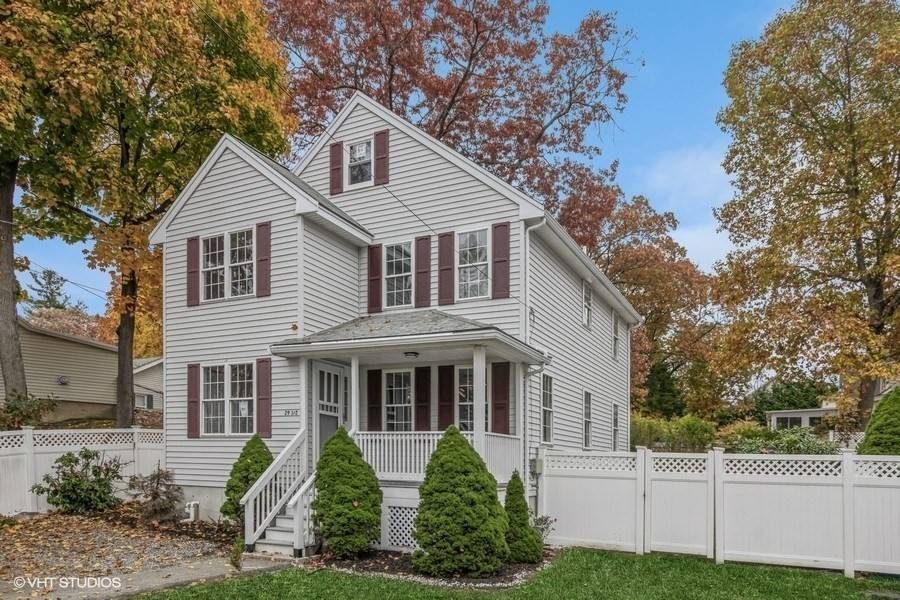 29 1/2 Pinehurst Ave, Billerica, MA 01821