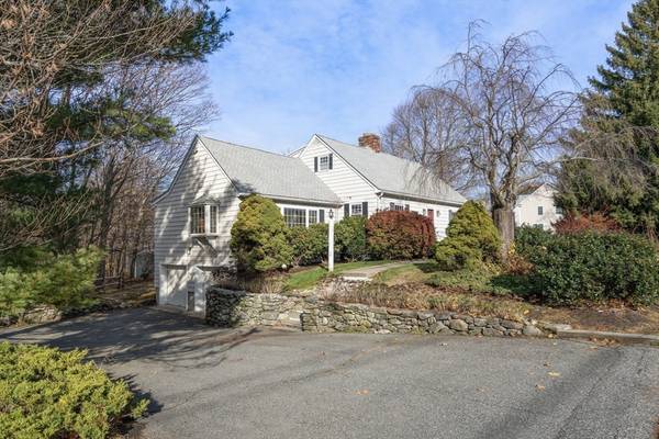 10 Merrimac St, Woburn, MA 01801