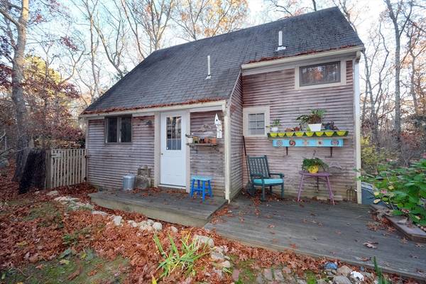 410 Oak St, Barnstable, MA 02668