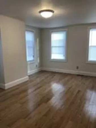 19 Common St #1, Weymouth, MA 02188