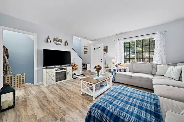 Easton, MA 02375,489 Turnpike Street #5-4