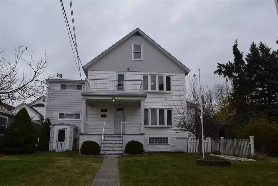 96 Mcgowan St, Fall River, MA 02723