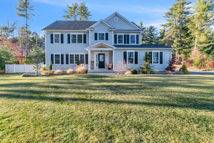 85 Bumstead Rd, Monson, MA 01057