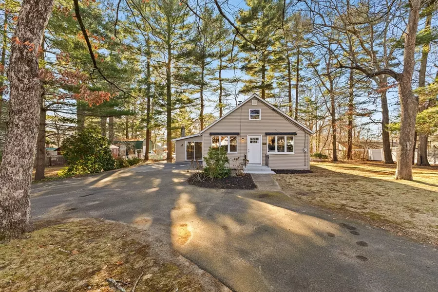 338 Reservoir St, Norton, MA 02766