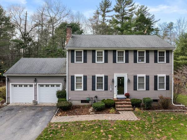 42 Freetown St, Lakeville, MA 02347