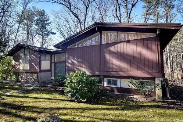 29 Indian Ridge Road, Natick, MA 01760