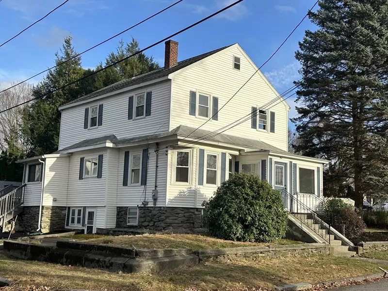 9 Lepanto Street, Worcester, MA 01604