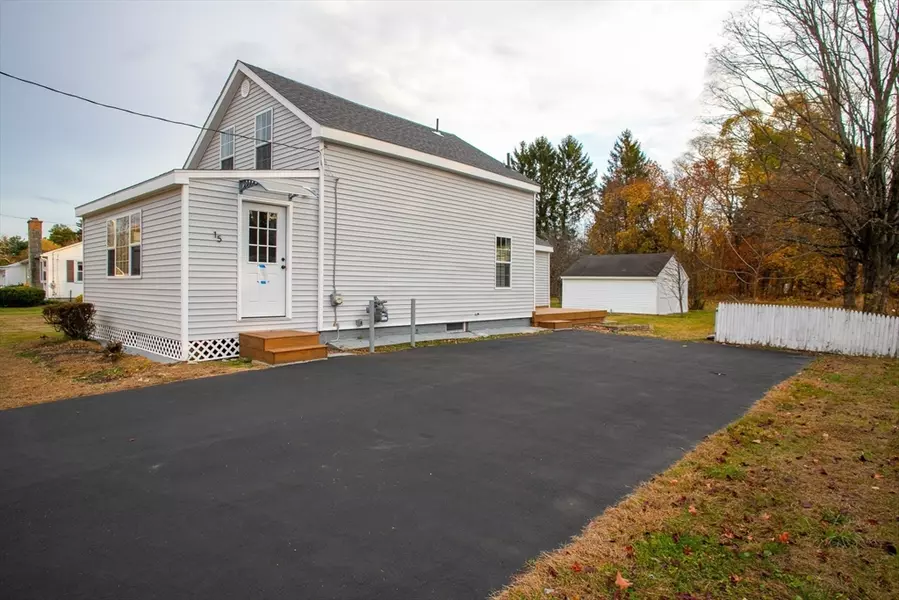 15 Chapman Ave, West Brookfield, MA 01585