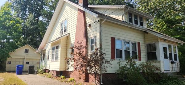 40 Goldenrod St, Springfield, MA 01109