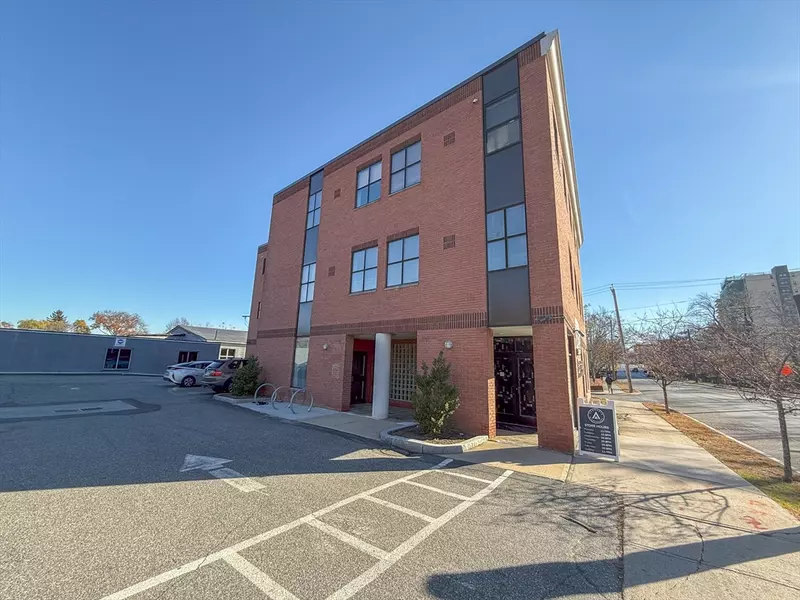 19-21 Broadway, Arlington, MA 02474