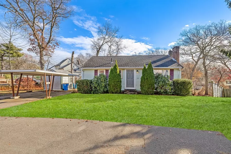 123 Pond St, Randolph, MA 02368