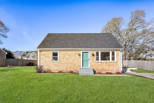 Barnstable, MA 02632,74 Clifton Ln