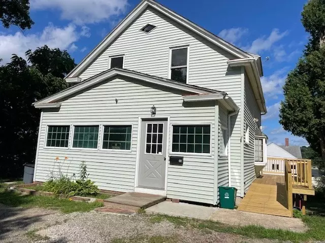 44 Boardman St, Worcester, MA 01606