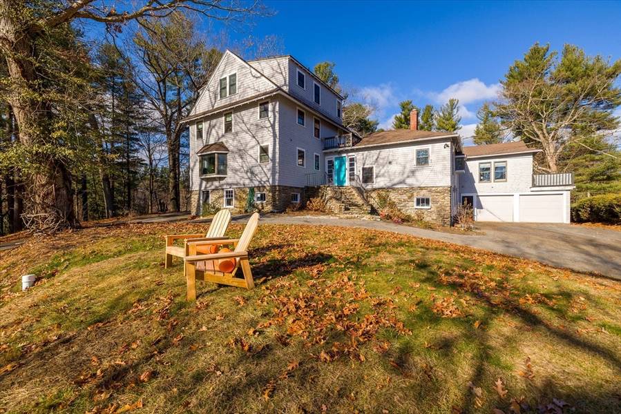 30 Lincoln Ave, Holden, MA 01520