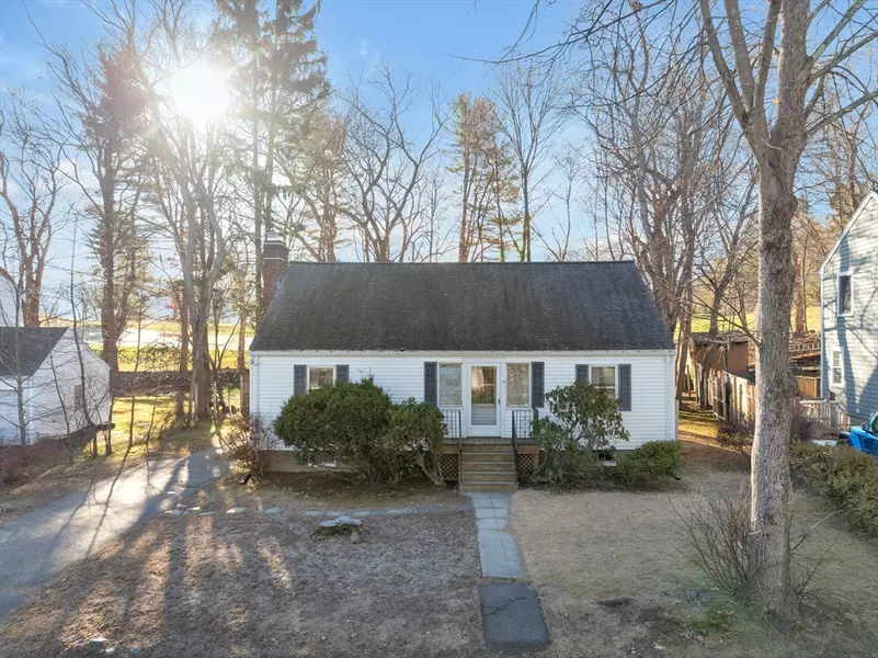 34 Golden Ave, Arlington, MA 02476