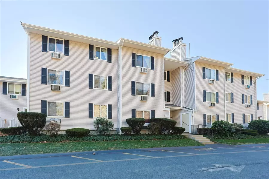 10 Erick Rd #20, Mansfield, MA 02048