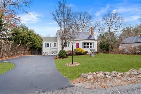 448 Highland St, Stoughton, MA 02072