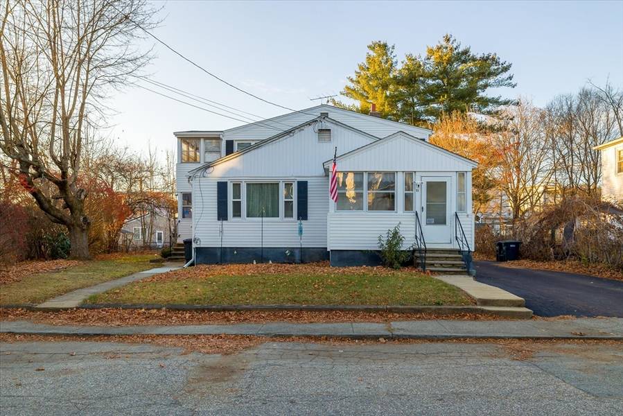 11 Liberty St, Southbridge, MA 01550