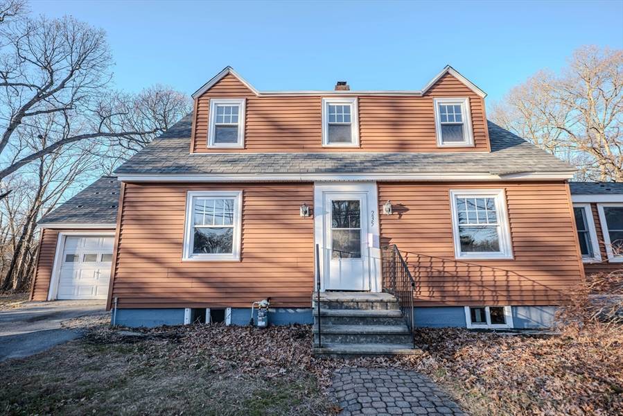 235 Groton Rd, Chelmsford, MA 01863